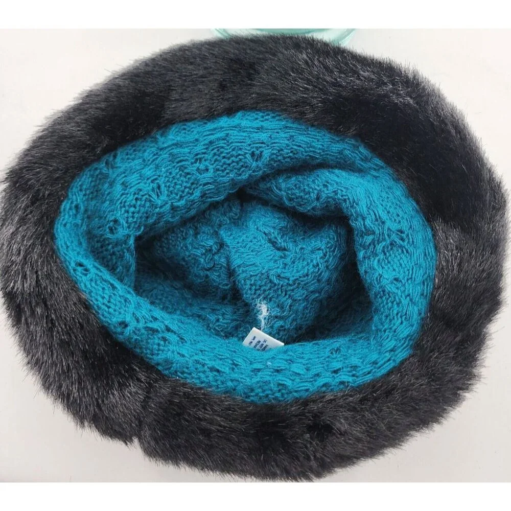 Vtg‎ Everitt Set of 2 Knit Scarf/Hat with Faux Fur Trim Blue/Black 100% Acrylic